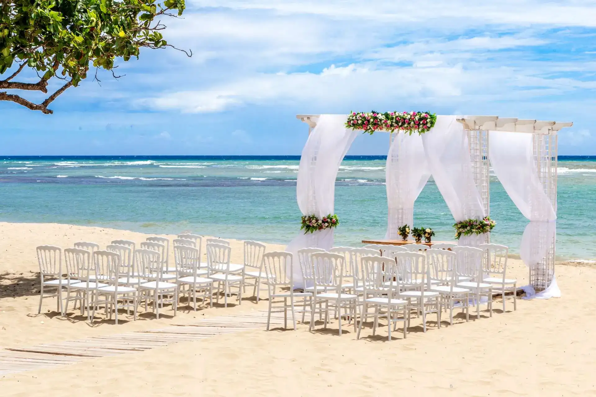 Bodas en la playa y lunas de miel en el Caribe dominicano